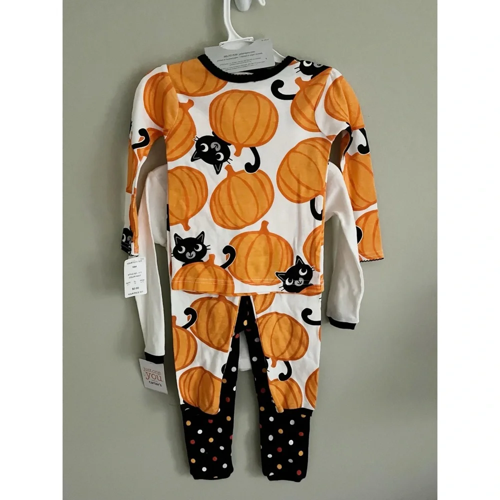 Carter’s Halloween pj set of two NWT